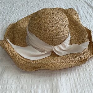 Elegant Tan and Gold Straw Sun Hat with Cream Ribbon